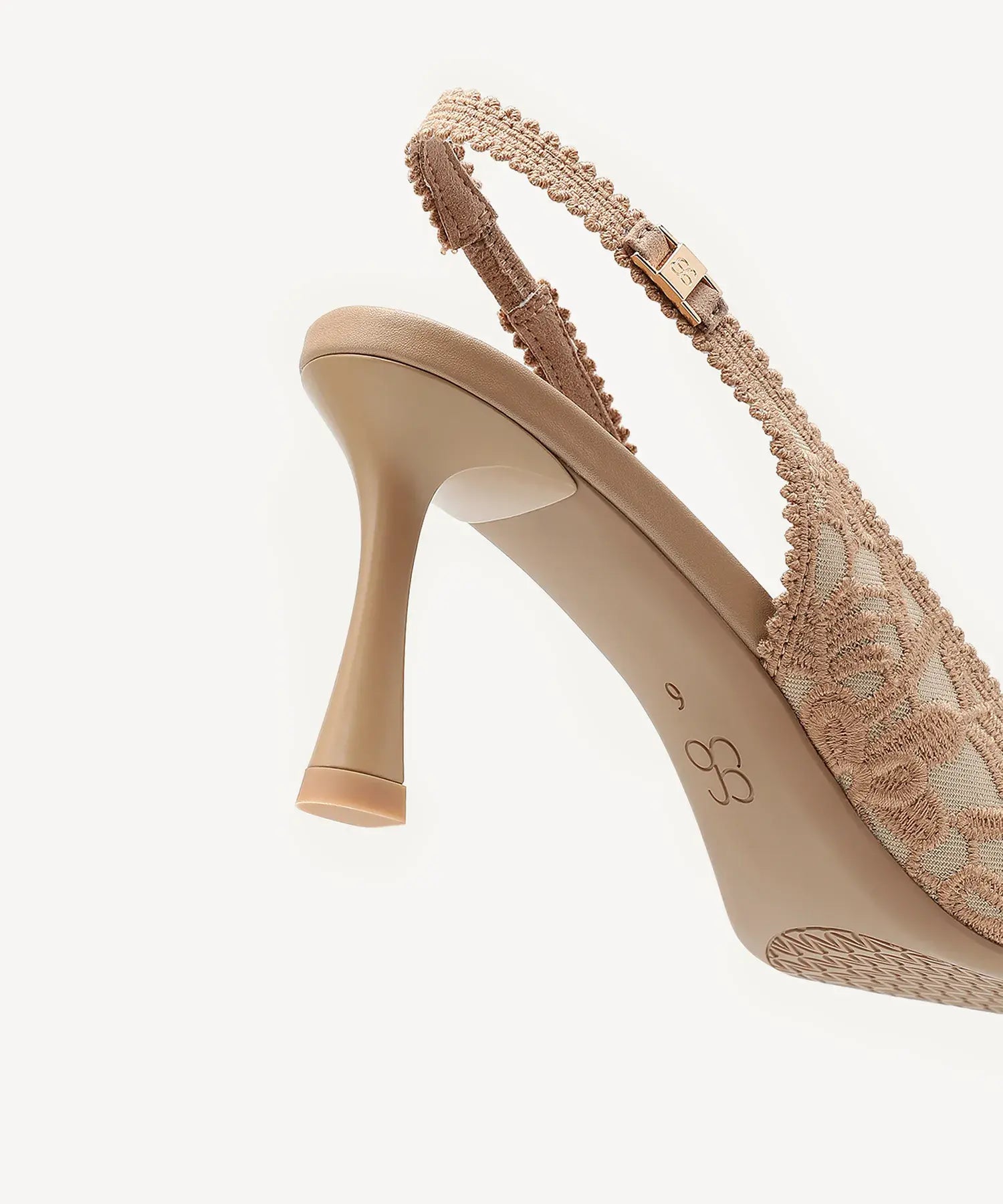 #color_Embroidery Apricot