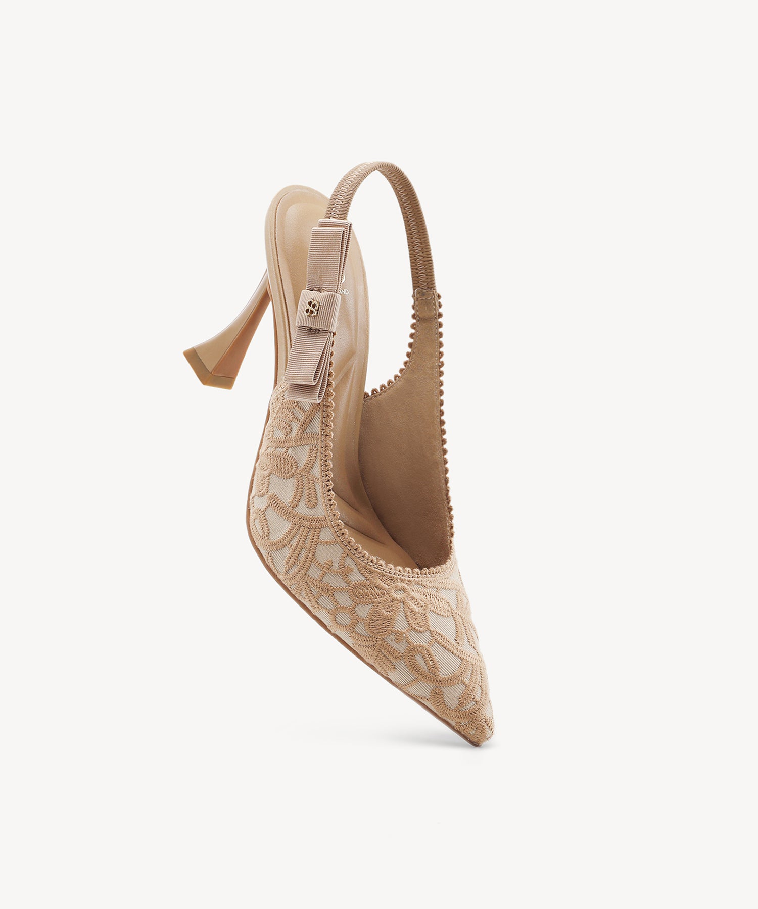 #color_Embroidery Apricot