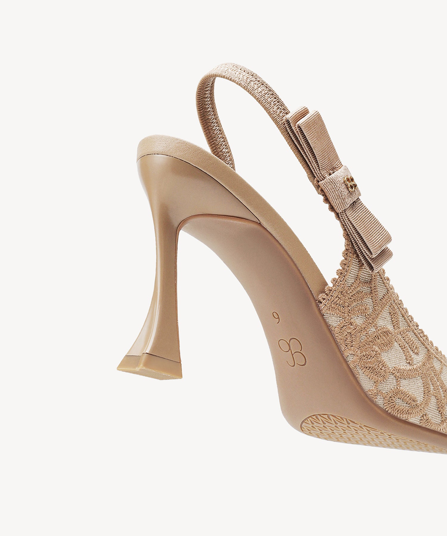 #color_Embroidery Apricot