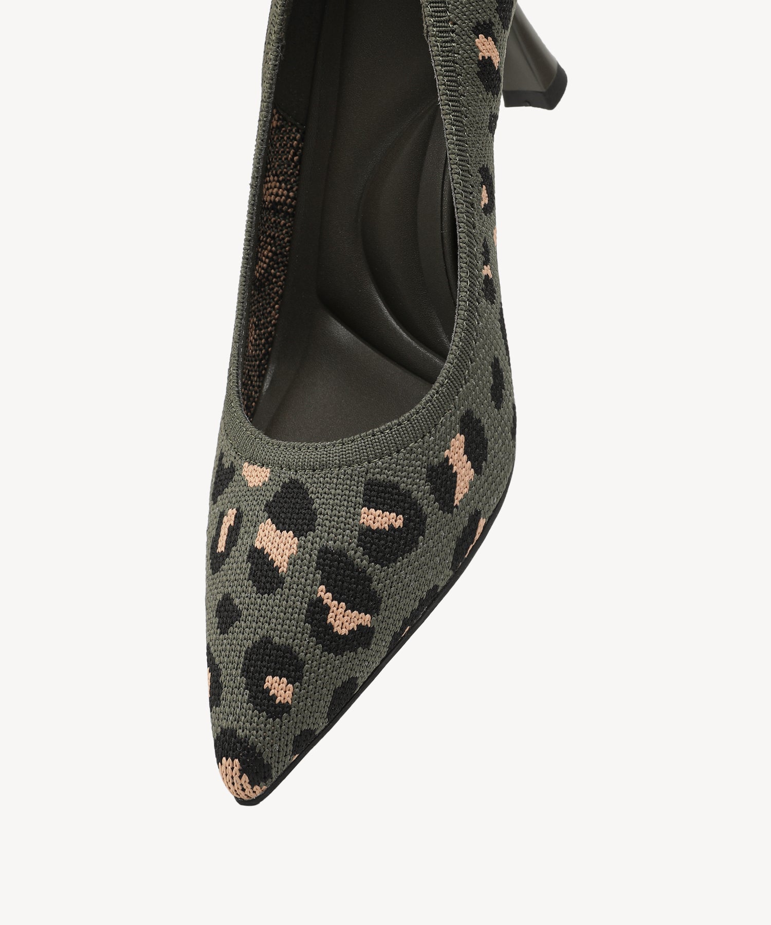 #color_green leopard
