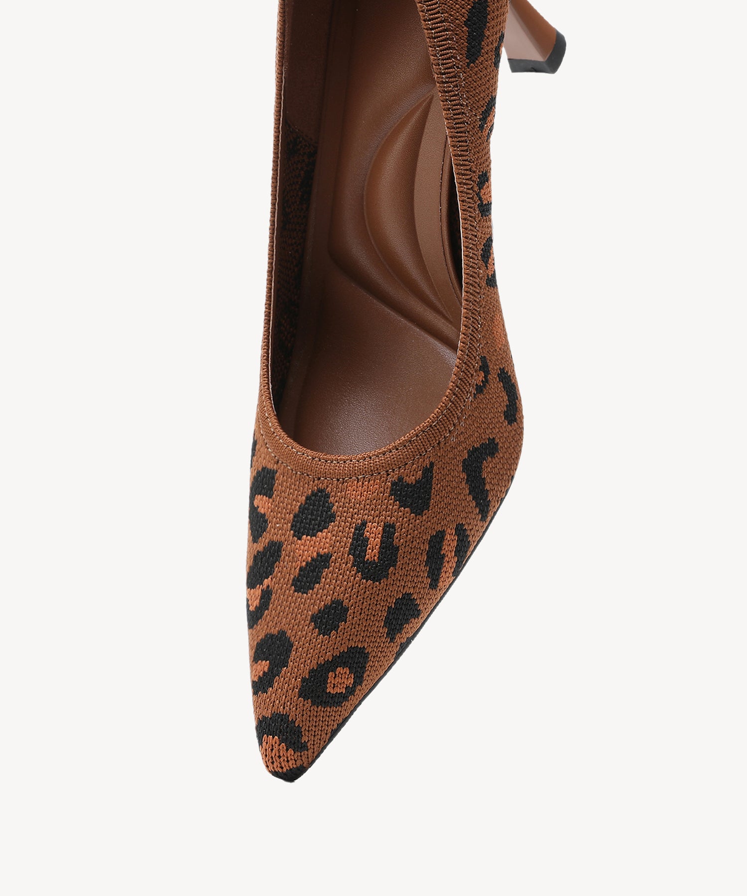 #color_brown leopard