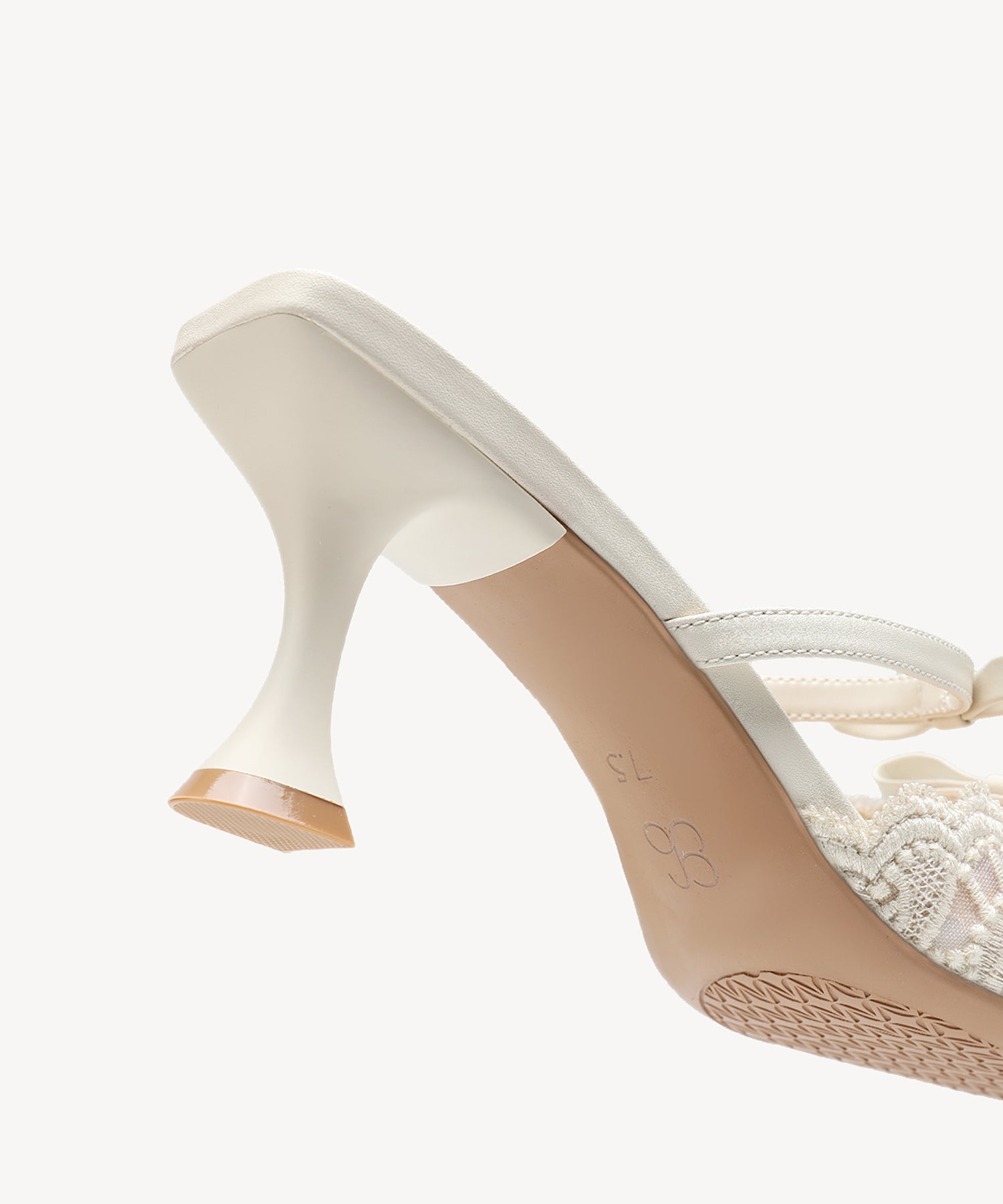 #color_lace white
