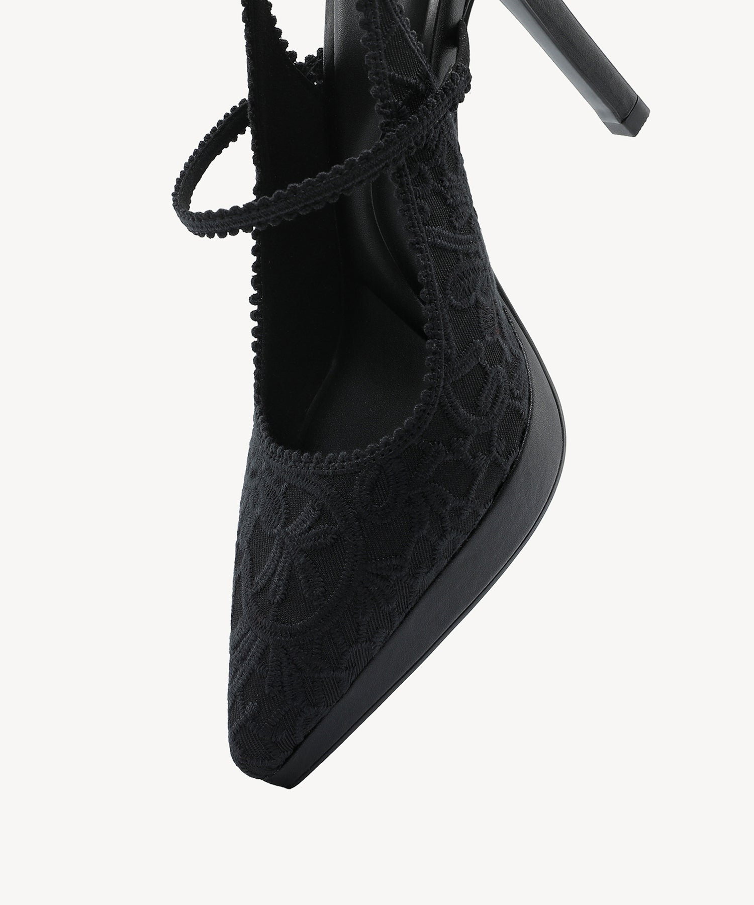 #color_embroidery black