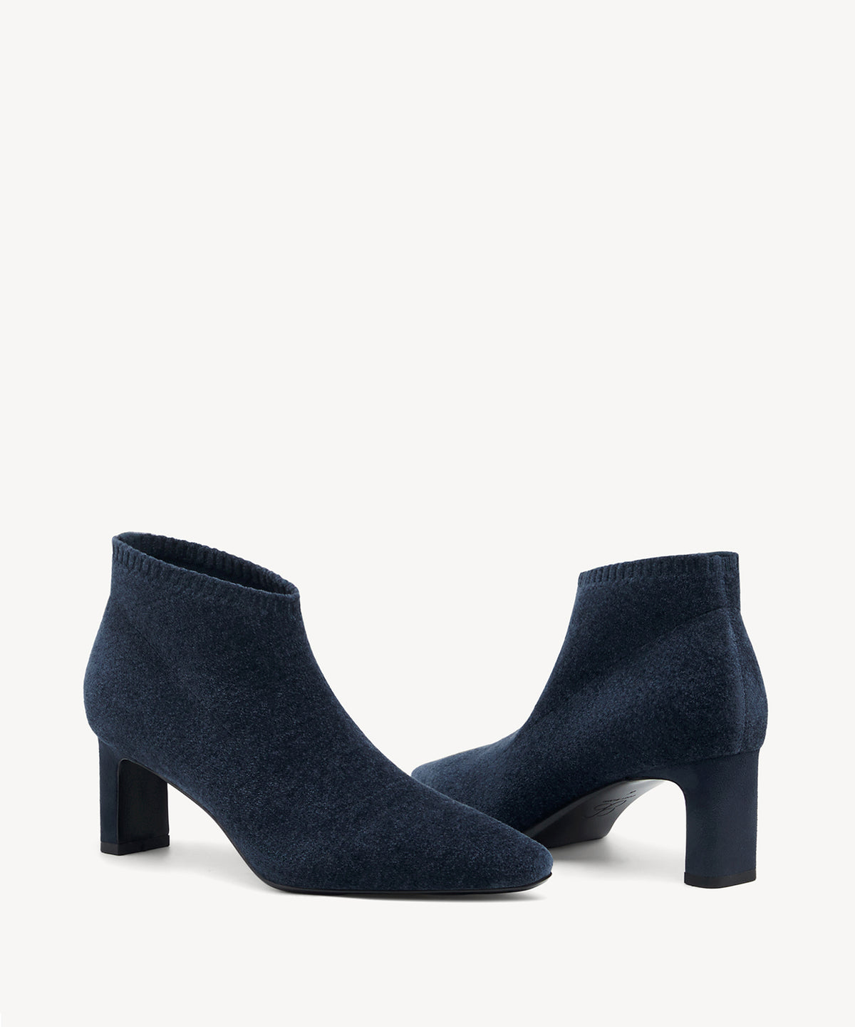 #color_navy blue