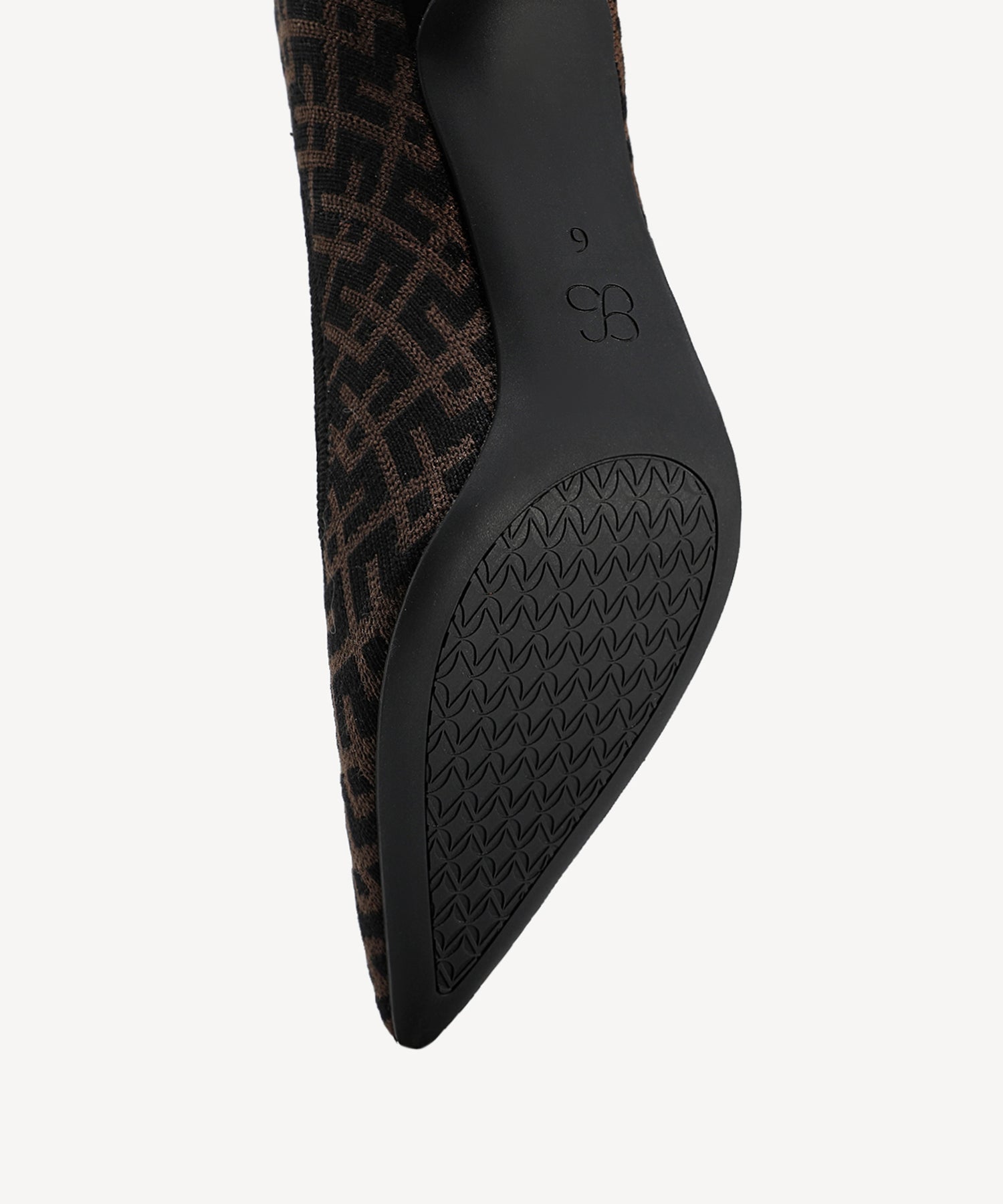 #color_monogram Black