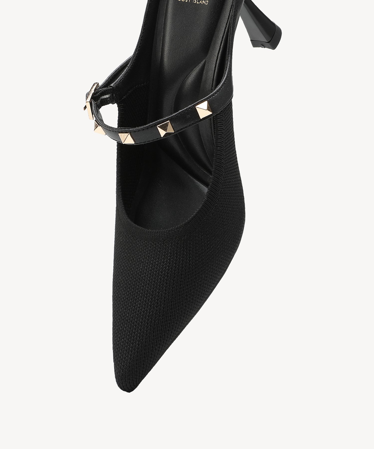 #color_stud black