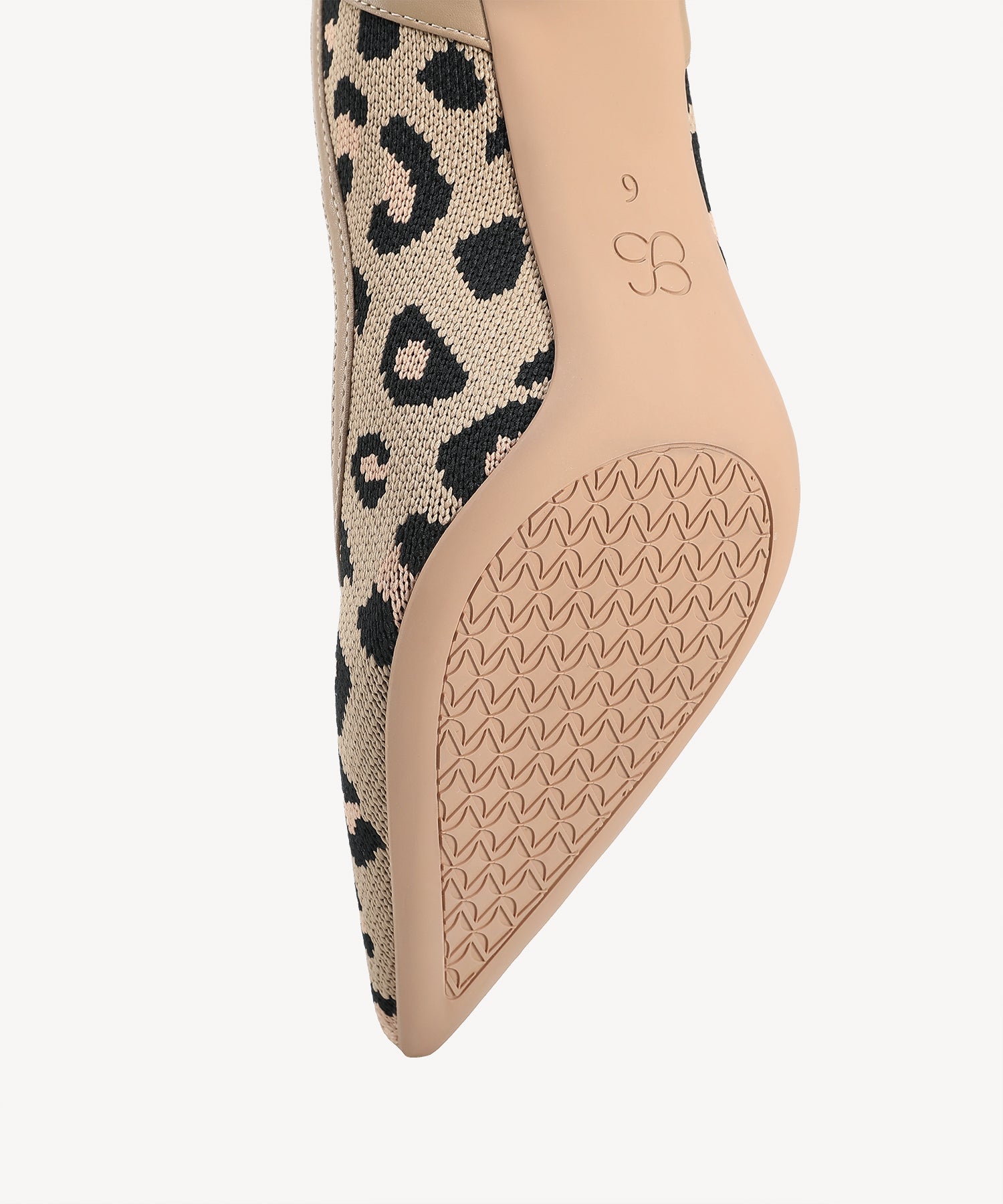 Minimalist Grace Pointed Toe Heeled Pumps
#color_leopard