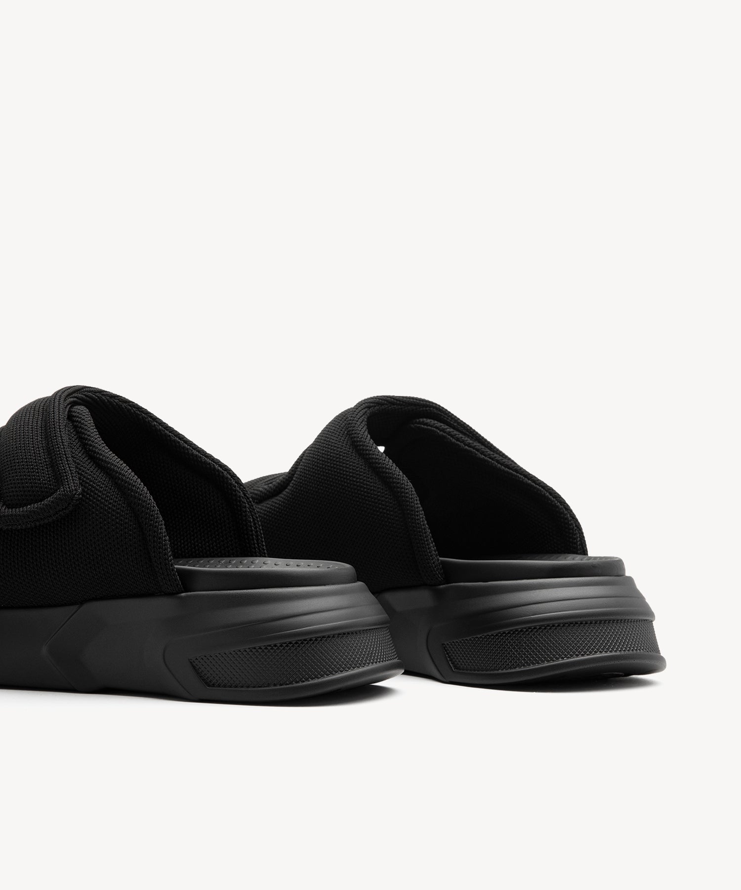 SunKiss Solid Color Velcro Platform Sandals COSY ISLAND #color_black