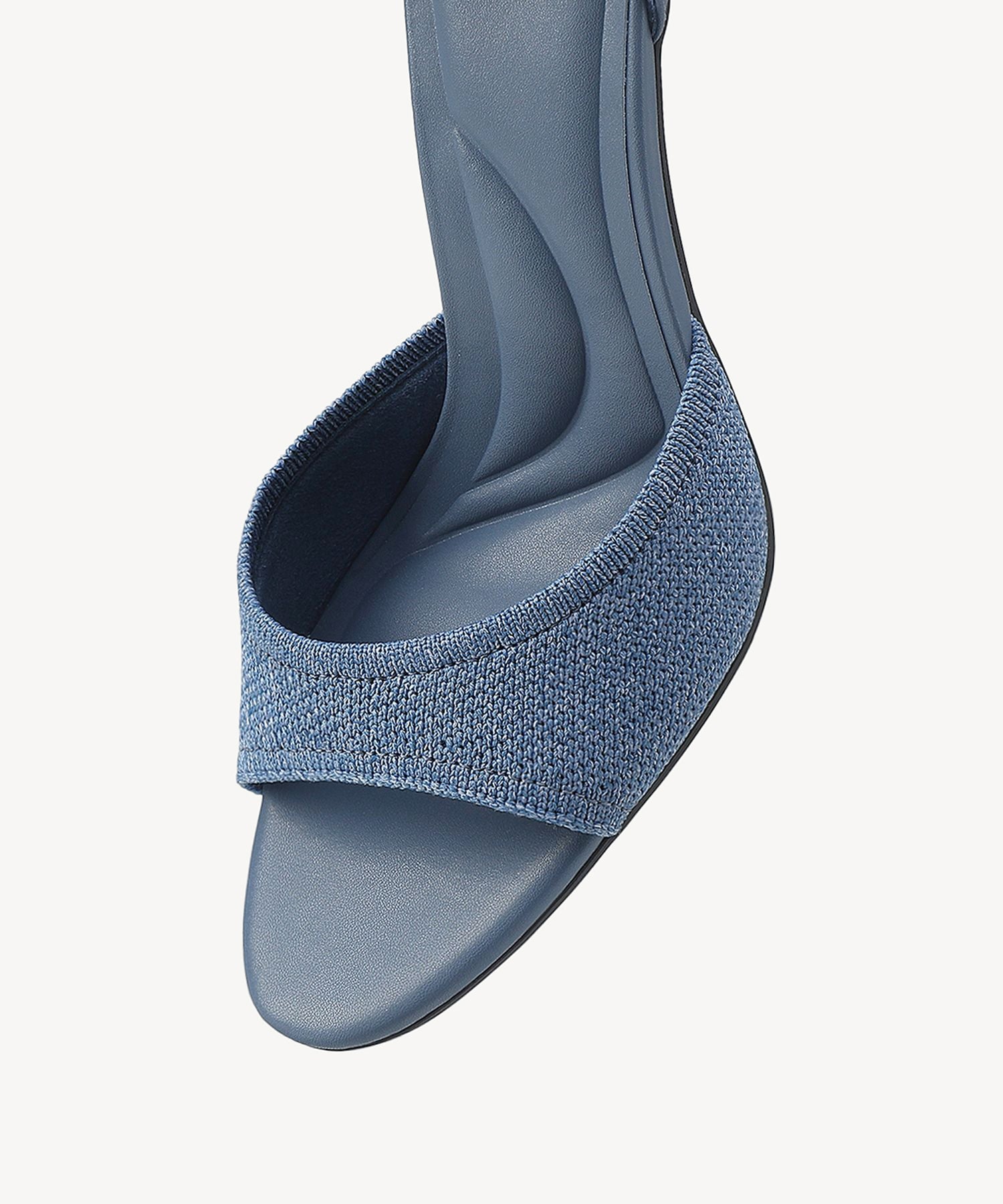 #color_stud denim blue